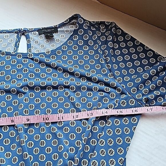 Ann Taylor pullover dress with slimming tie size XS - Picture 7 of 10